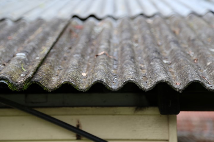 Copertura in eternit da riqualificare
